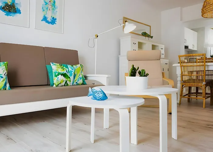 10 - Caleta Campos *